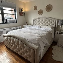 Free queen size bed