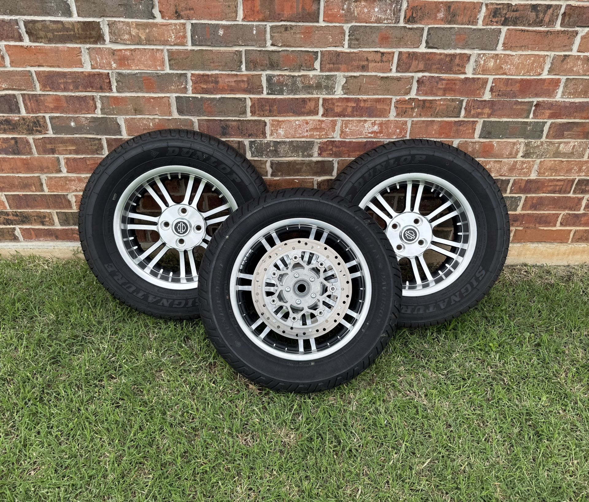 Harley Davidson Tri-Glide Wheels and Tires