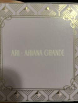 Ariana Grande Perfume