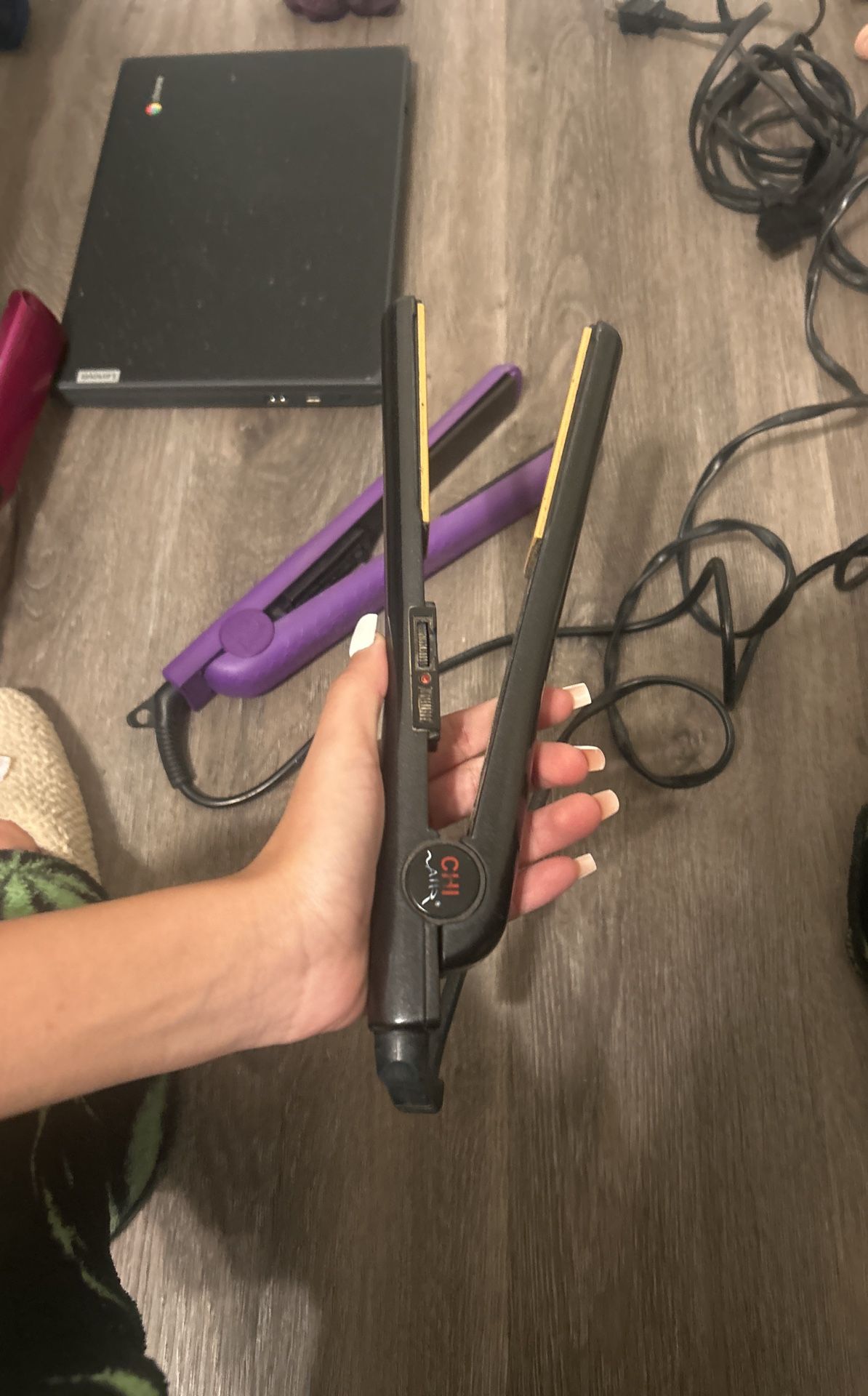 Hair straightener