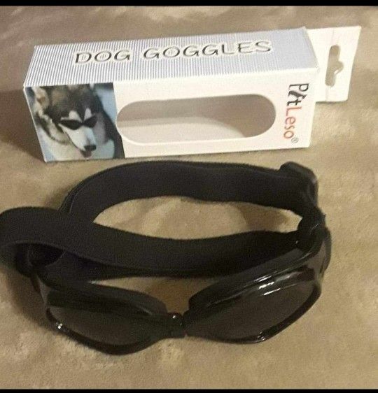 NEW dog goggles windproof eye protection with adjustable straps $10 FIRM