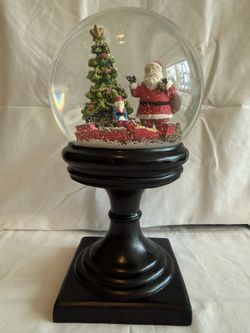Christmas Snow Globe