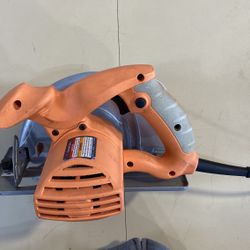Skill Saw 7 1/4"