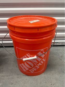 Lot of (3) Heavy Duty 5-Gallon Buckets with Lids