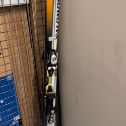 Skis and bindings