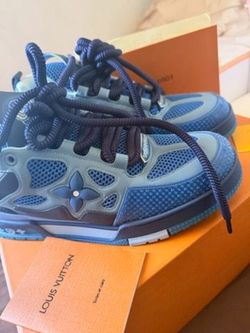 Louis Vuitton shoes size 8