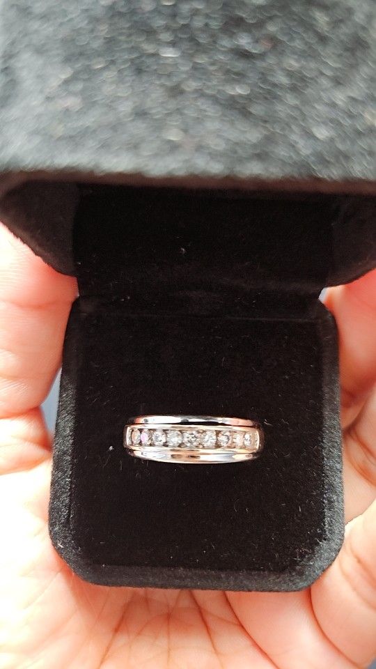 1/2 Carat Mens White Gold RING