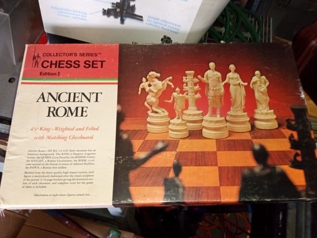 Ancient Rome Collectors Chess Set