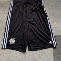 Adidas Blazers Shorts Size Medium 