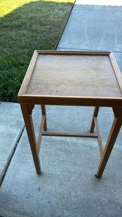 Free table stand needs work