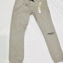 Essentials pants size S