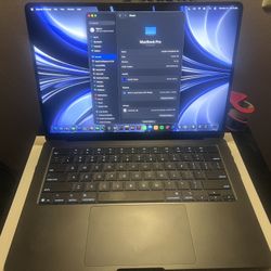 Apple 2025 MacBook Pro Laptop with M5 chip with 10‑core CPU and 10‑core GPU: Built for Apple Intelligence, 14.2-inch Liquid Retina XDR Display, 16GB U