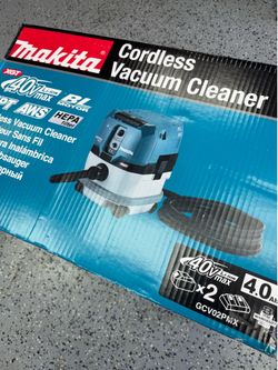 Makita 40V max XGT 2.1 Gallon HEPA Dry Dust Extractor Kit