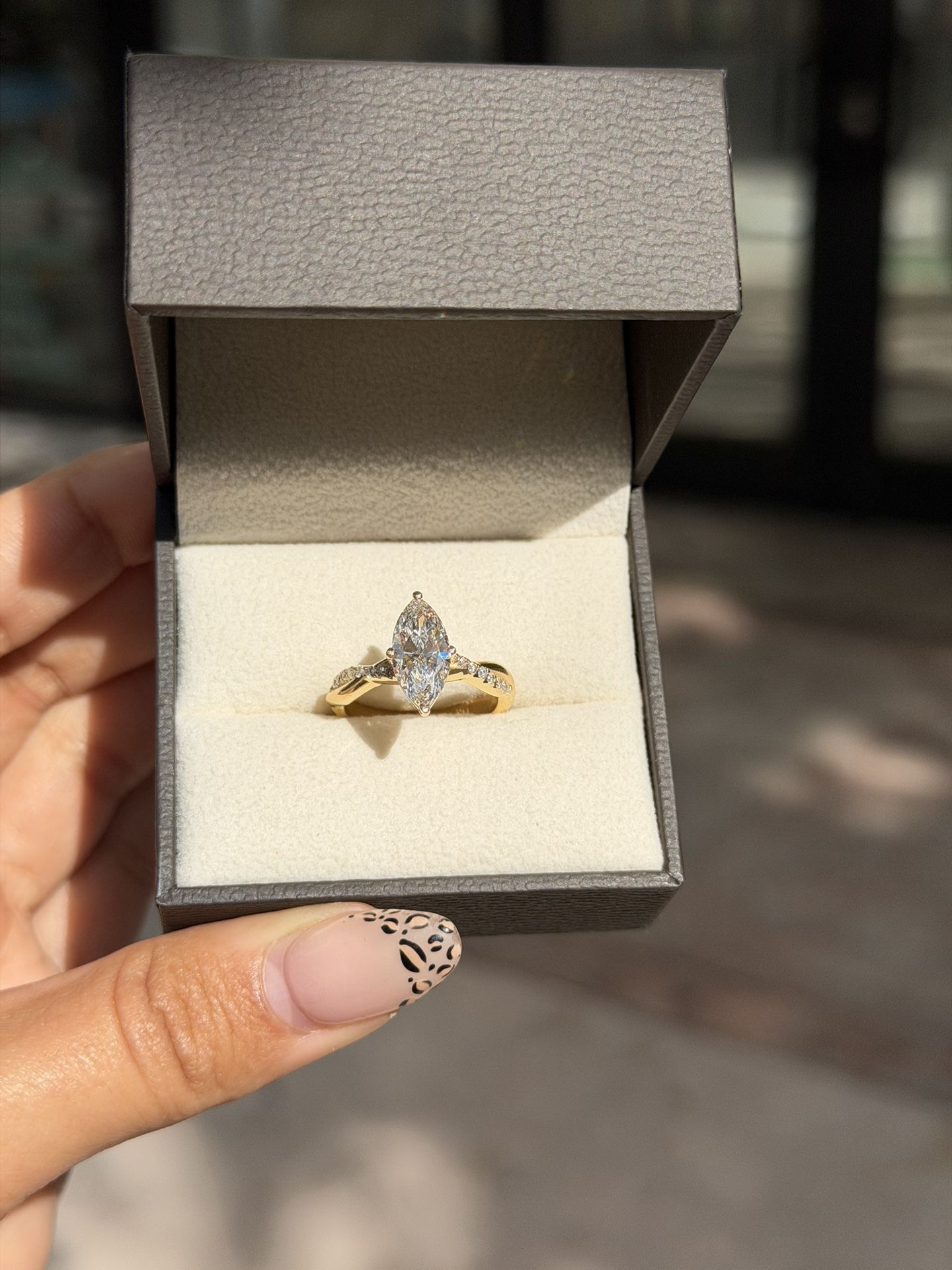 Marquise Engagement Ring 