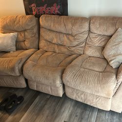 Reclinable Couch