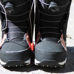 Snowboarding Size 7 -Buton Boots