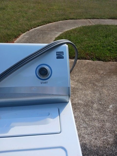 Kenmore (White)