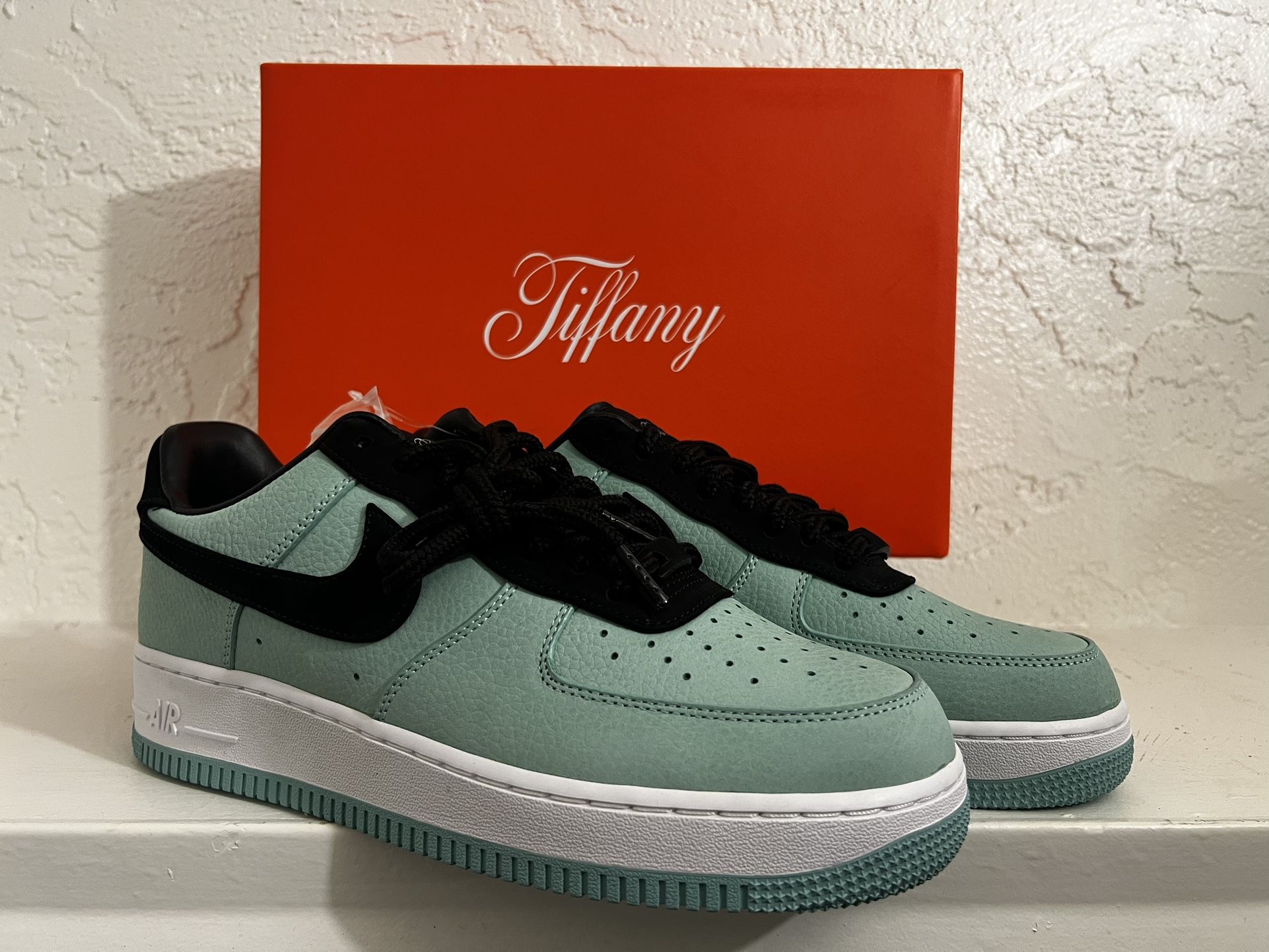 Nike Tiffany x Air Force Friends Family Low 1837