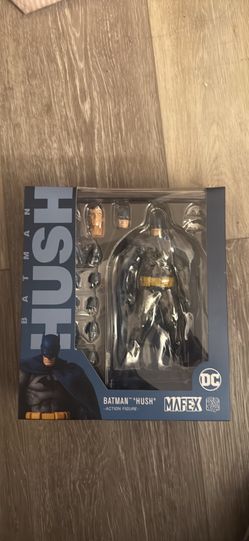 Mafex Batman: Hush Batman 1/12 scale figure Blue Suit Ver.