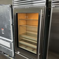 Sub Zero 36”Wide Built In Bottom Freezer Refrigerator 