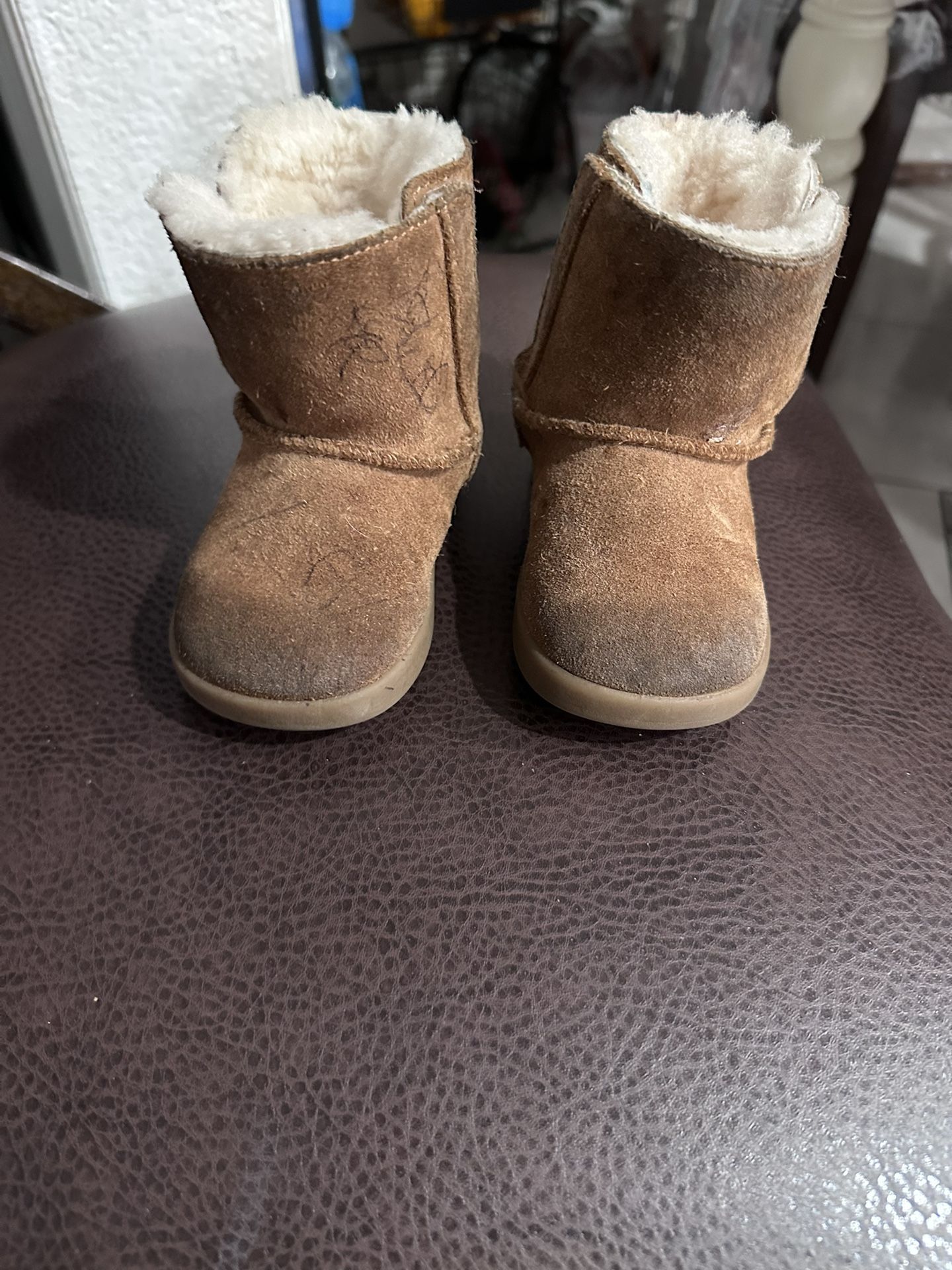 Baby Uggs