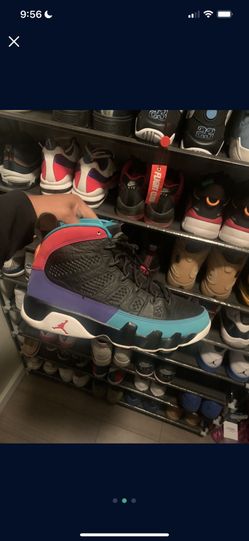 MARTIN 9s SIZE 8 $200
