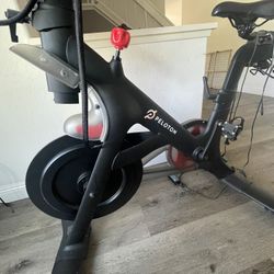 Peloton Bike