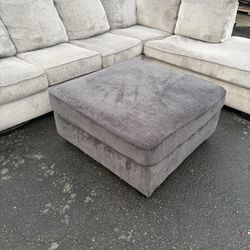 Ashley Furniture Sectional Couch And Ottoman