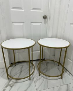 Set of 2 Round Gold Side Tables