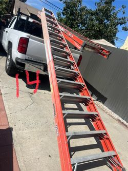 Escalera de 14 pies de fibra de vidrio, doble, su vida muy barata