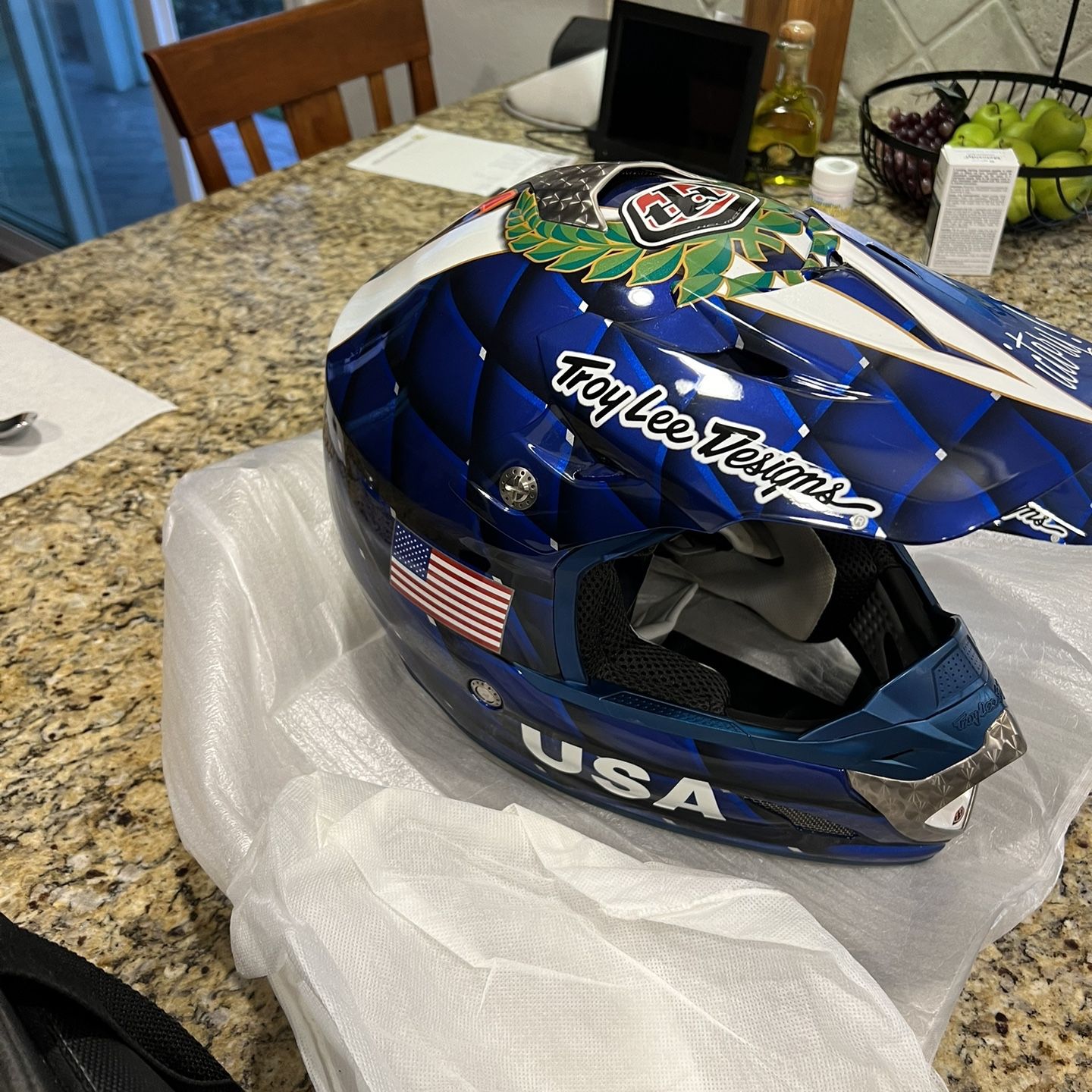 malcolm smith motorcyle helmet Racing Youth SC1 Pinstripe LEGENDARY RACER MALCOLM SMITH DIES