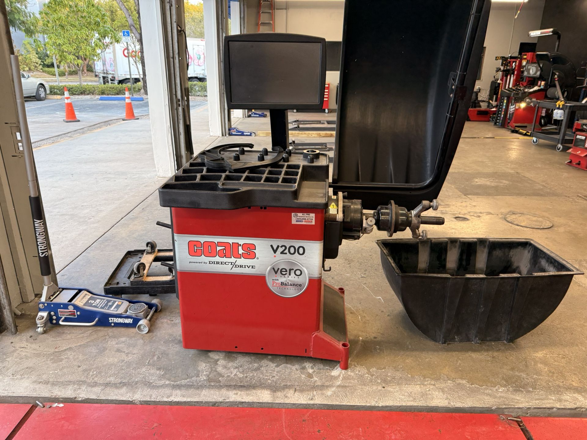 Tire Balancing Machine