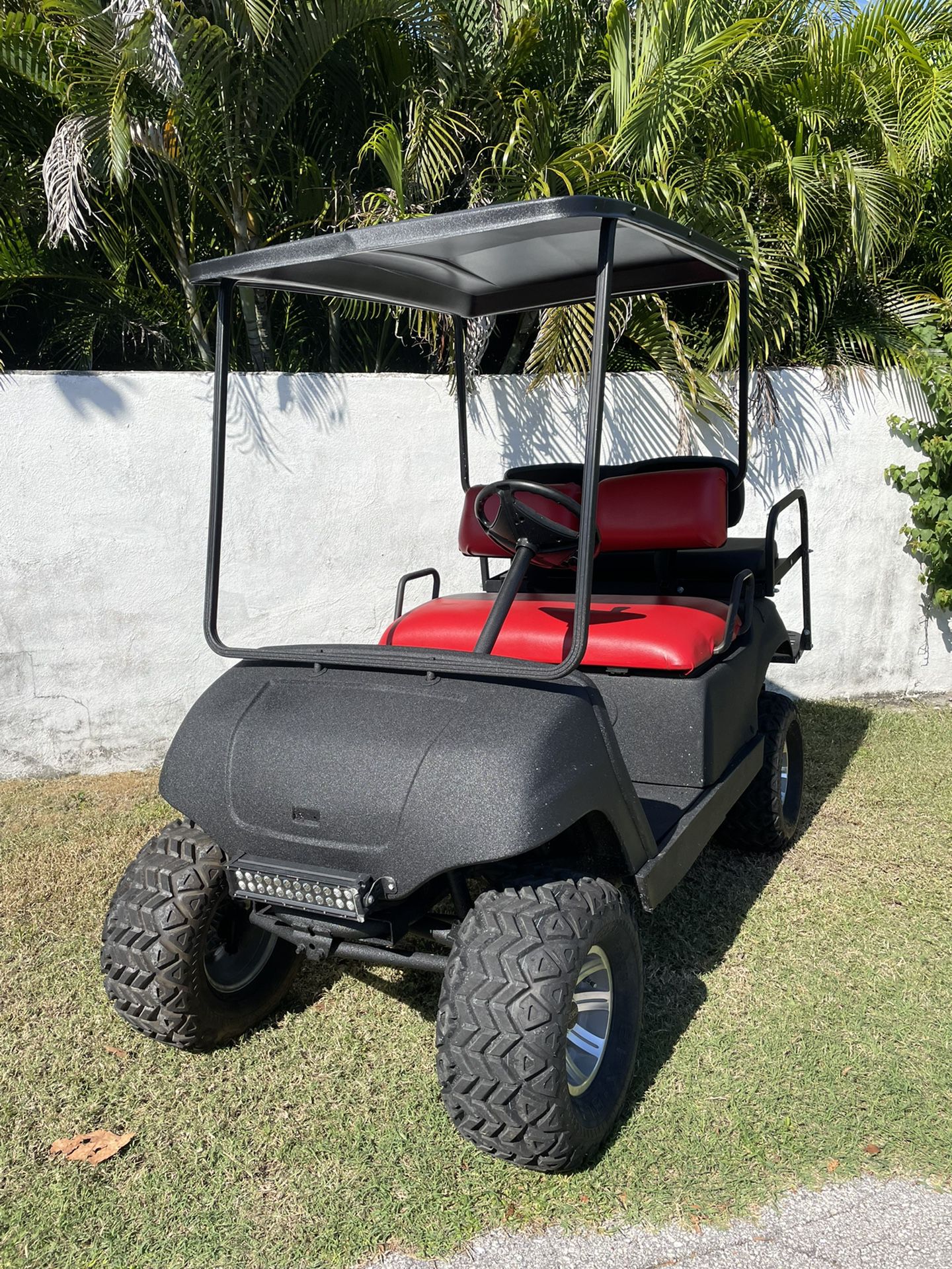 Yamaha G22 Lifted Golf Cart 