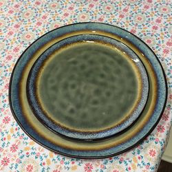 World Market Dinnerware Set – Service for 6