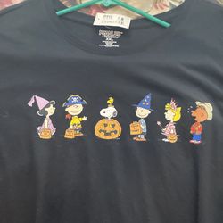 New peanuts T-shirt.   XXL