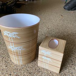 Matching Trash and Kleenex Accesories