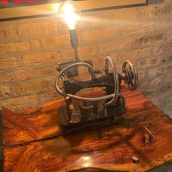 Sewing Machine Lamp 