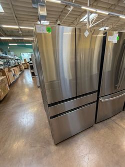Samsung Bespoke 28 cu ft refrigerator