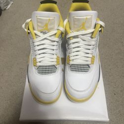 VNDS JORDAN 4 SULFUR SIZE 9.5 MEN