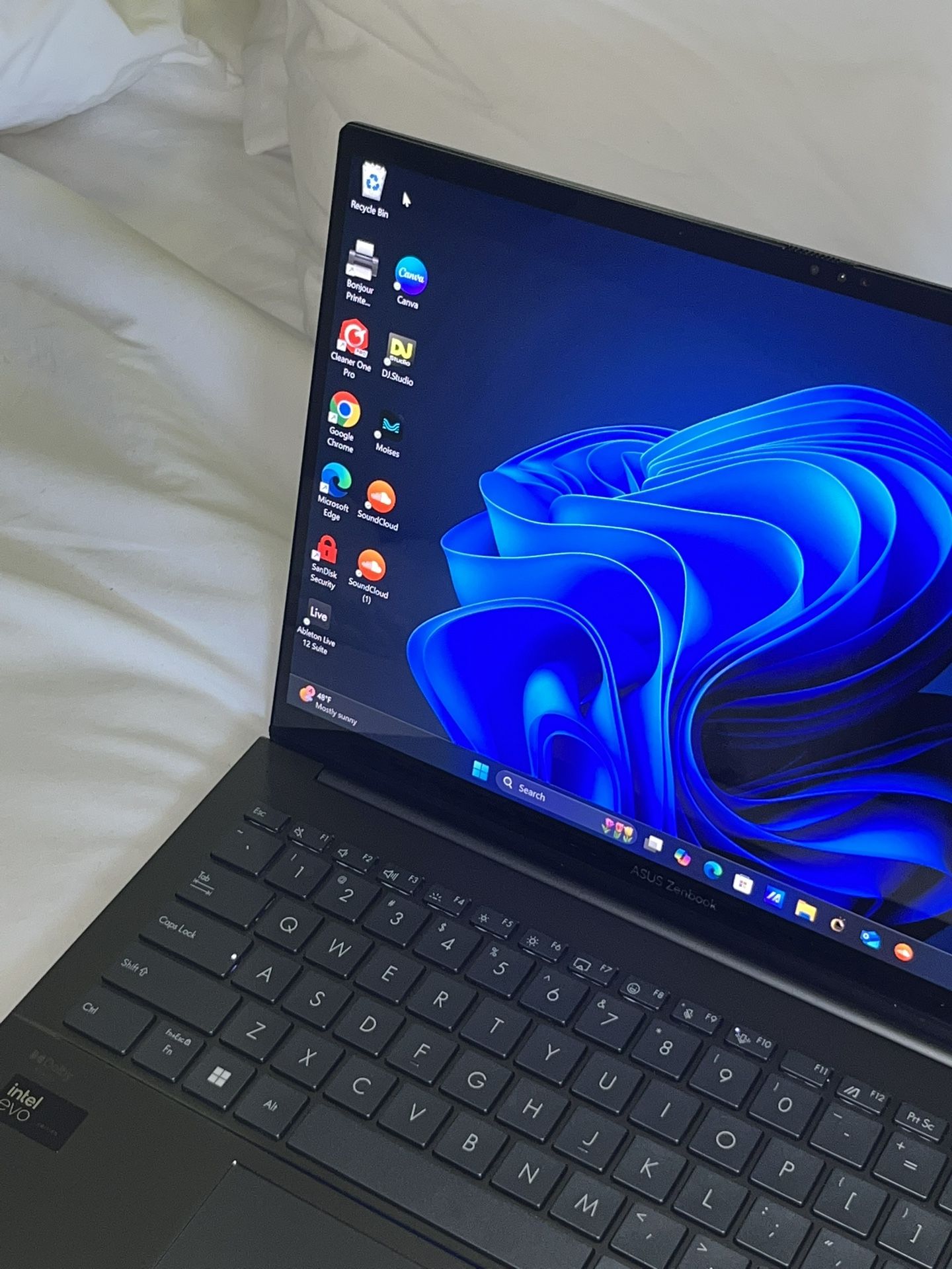 Asus - Zenbook 14