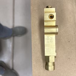 Disc/Drum Brake Proportioning Valve