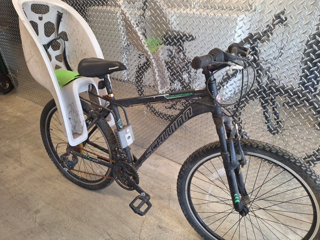 Schwinn Sidewinder Mountain Bike With Kid Seat Included