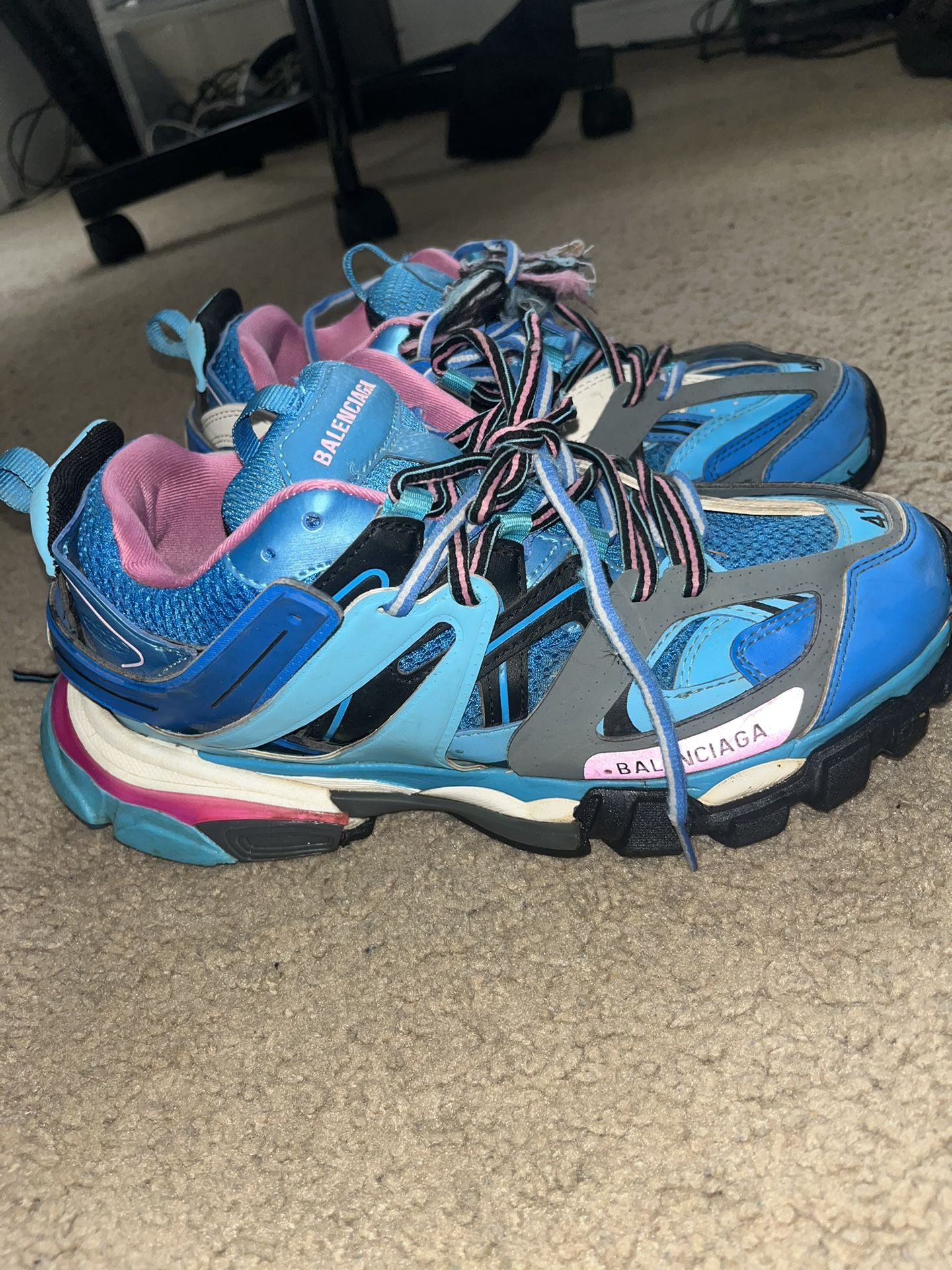 Tracks pink and blue sz 41