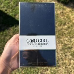 Carolina Herrera Good Girl Perfume