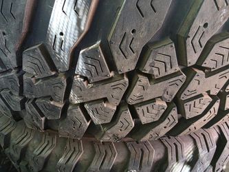 Trailer tire st 235-75-15 st