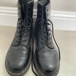 Dr. Martens Women’s Boots Size 10