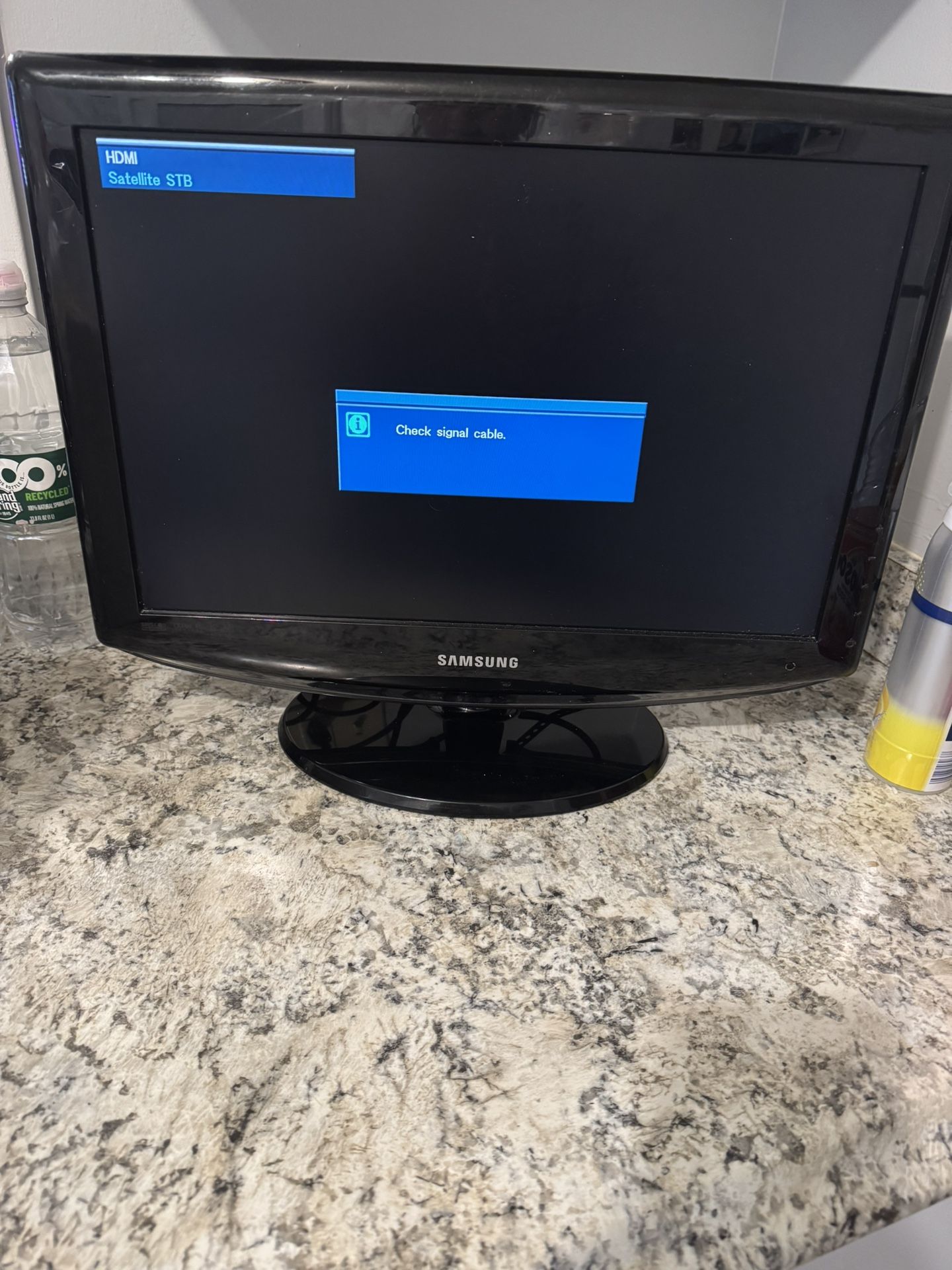 Small Tv 19in