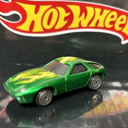 Hot Wheels  Predator Porsche 928