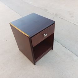 Nightstand 