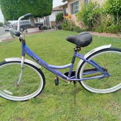 LA Jolla Bicycle  Sz 26 Tires Runs Good